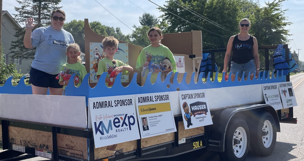 Southern Warren County Chamber of Commerce float in 4th of July Parade